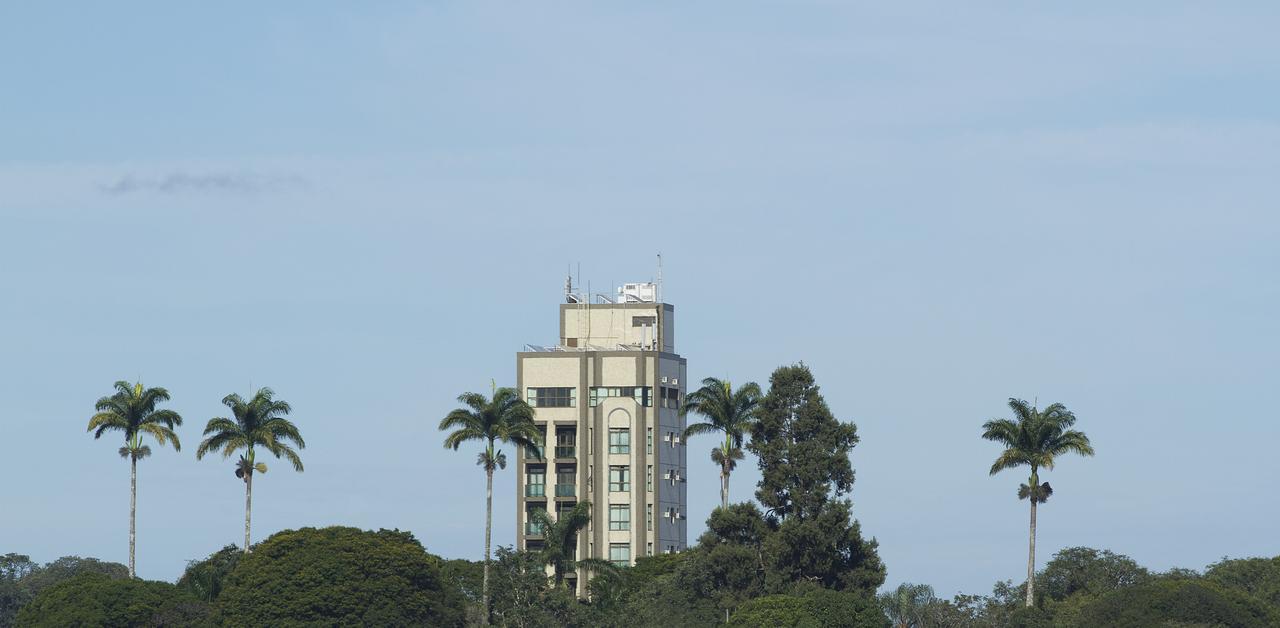 Serema Palace Hotel ラヴラス エクステリア 写真
