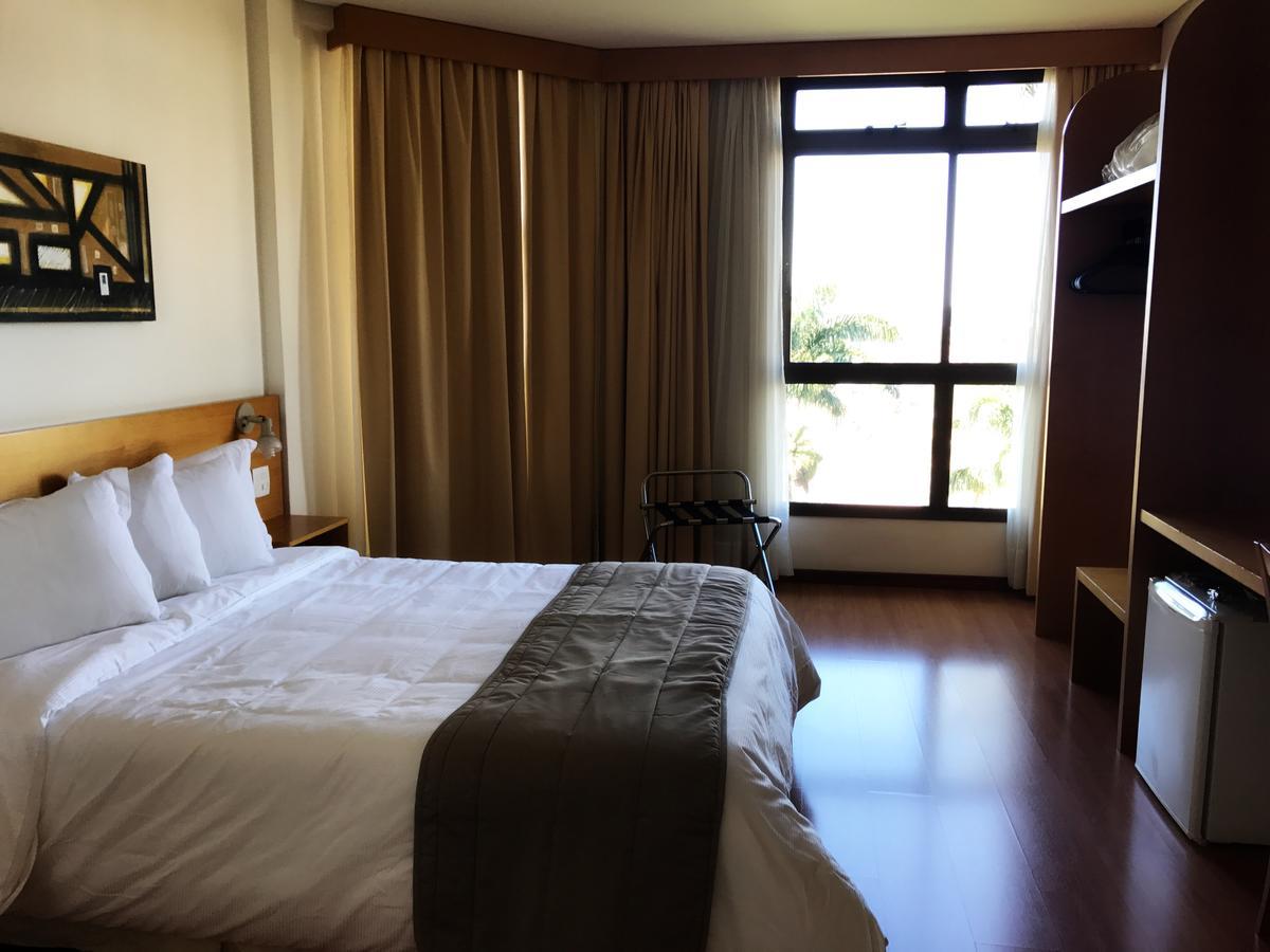 Serema Palace Hotel ラヴラス エクステリア 写真